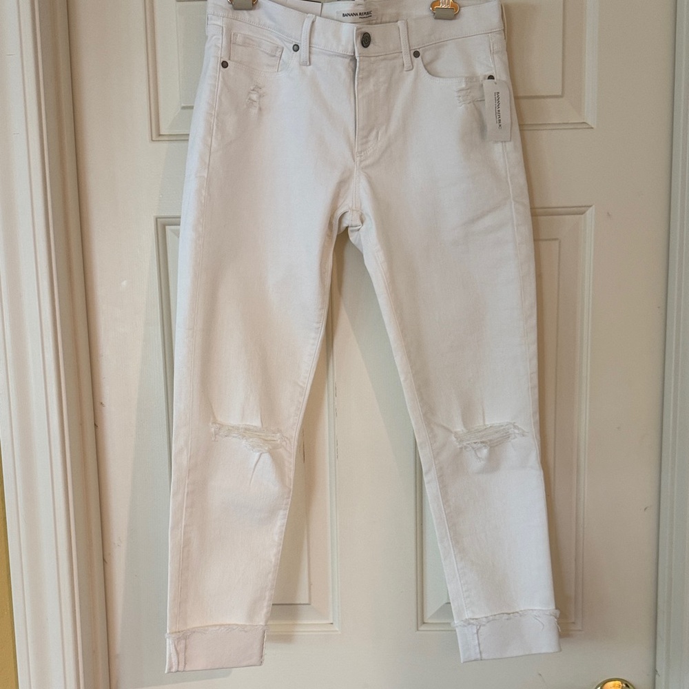 Banana Republic White Ankle Crop Jeans with Knee Distress